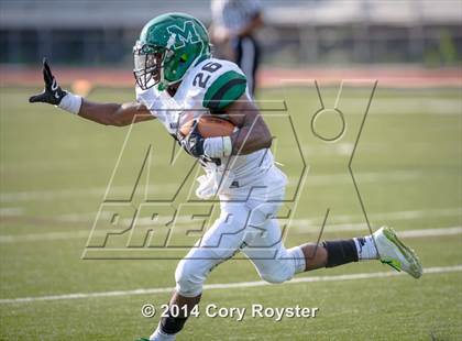 Thumbnail 3 in Maret vs Bell photogallery.