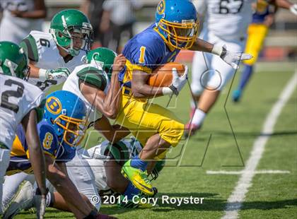 Thumbnail 2 in Maret vs Bell photogallery.