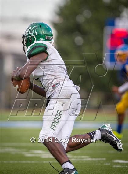 Thumbnail 1 in Maret vs Bell photogallery.