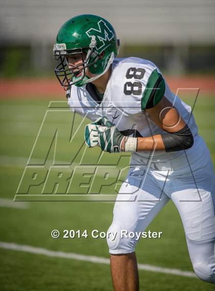 Thumbnail 1 in Maret vs Bell photogallery.