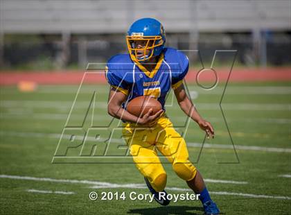 Thumbnail 1 in Maret vs Bell photogallery.