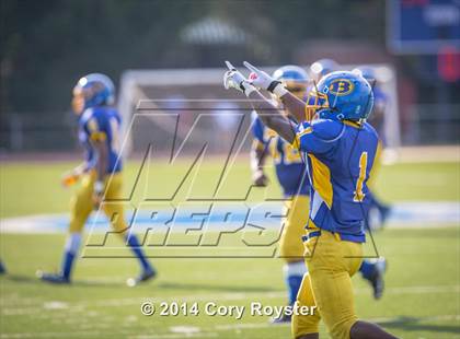 Thumbnail 2 in Maret vs Bell photogallery.