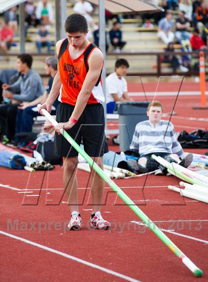 Thumbnail 1 in Stanford Invitational Long Jump and Pole Vault photogallery.