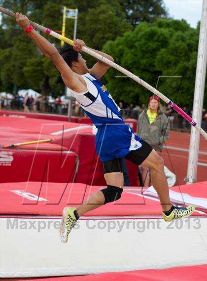 Thumbnail 3 in Stanford Invitational Long Jump and Pole Vault photogallery.