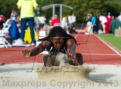Thumbnail 1 in Stanford Invitational Long Jump and Pole Vault photogallery.