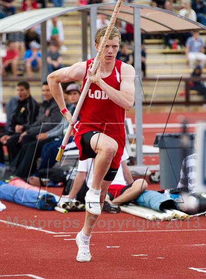 Thumbnail 2 in Stanford Invitational Long Jump and Pole Vault photogallery.