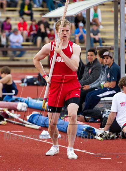 Thumbnail 1 in Stanford Invitational Long Jump and Pole Vault photogallery.