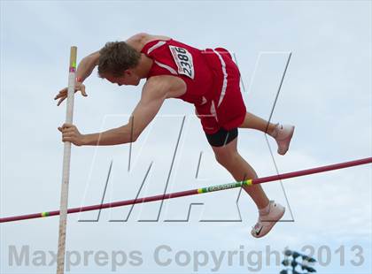 Thumbnail 2 in Stanford Invitational Long Jump and Pole Vault photogallery.