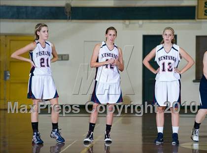 Thumbnail 2 in Yorba Linda vs. Chaminade (Santa Barbara Tournament of Champions) photogallery.