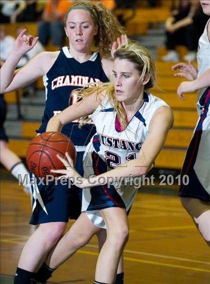 Thumbnail 1 in Yorba Linda vs. Chaminade (Santa Barbara Tournament of Champions) photogallery.