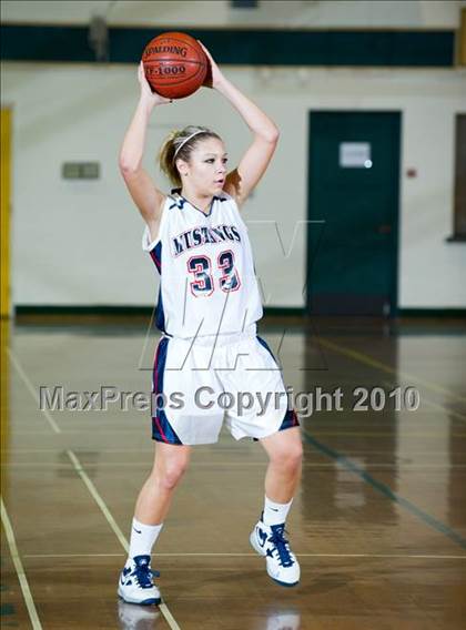 Thumbnail 3 in Yorba Linda vs. Chaminade (Santa Barbara Tournament of Champions) photogallery.