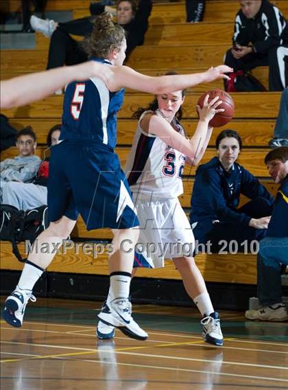 Thumbnail 3 in Yorba Linda vs. Chaminade (Santa Barbara Tournament of Champions) photogallery.