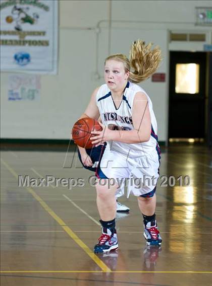 Thumbnail 2 in Yorba Linda vs. Chaminade (Santa Barbara Tournament of Champions) photogallery.