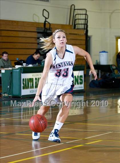 Thumbnail 2 in Yorba Linda vs. Chaminade (Santa Barbara Tournament of Champions) photogallery.