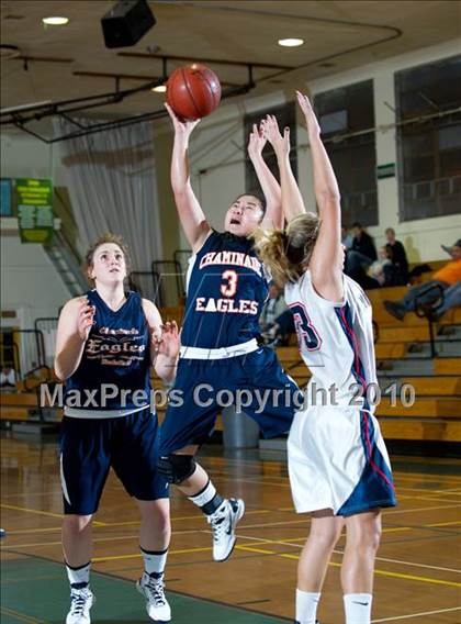 Thumbnail 2 in Yorba Linda vs. Chaminade (Santa Barbara Tournament of Champions) photogallery.