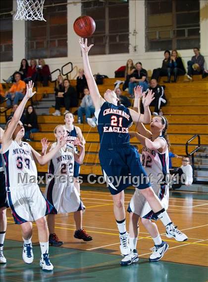 Thumbnail 3 in Yorba Linda vs. Chaminade (Santa Barbara Tournament of Champions) photogallery.