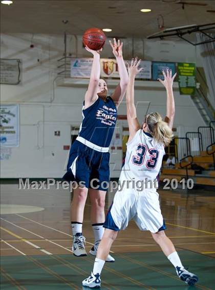 Thumbnail 1 in Yorba Linda vs. Chaminade (Santa Barbara Tournament of Champions) photogallery.