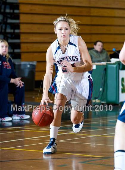 Thumbnail 3 in Yorba Linda vs. Chaminade (Santa Barbara Tournament of Champions) photogallery.