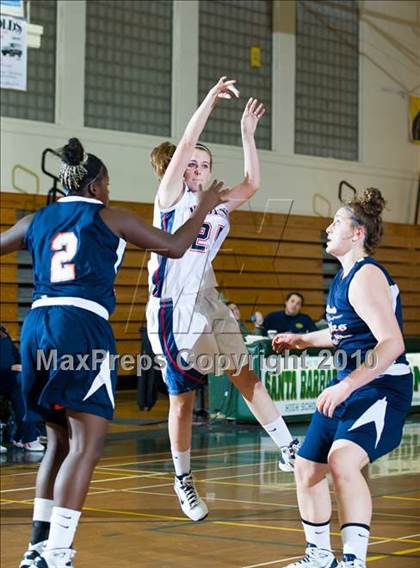 Thumbnail 2 in Yorba Linda vs. Chaminade (Santa Barbara Tournament of Champions) photogallery.