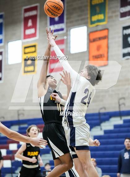 Thumbnail 1 in Green Mountain vs Dakota Ridge (Jeffco 4A/5A Mini Tournament) photogallery.