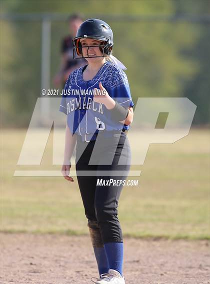 Thumbnail 2 in Glen Rose @ Bismarck photogallery.