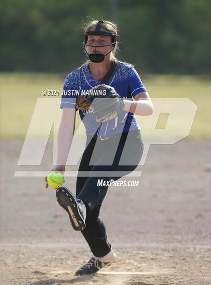 Thumbnail 1 in Glen Rose @ Bismarck photogallery.
