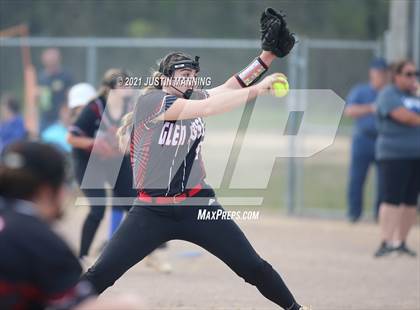 Thumbnail 1 in Glen Rose @ Bismarck photogallery.