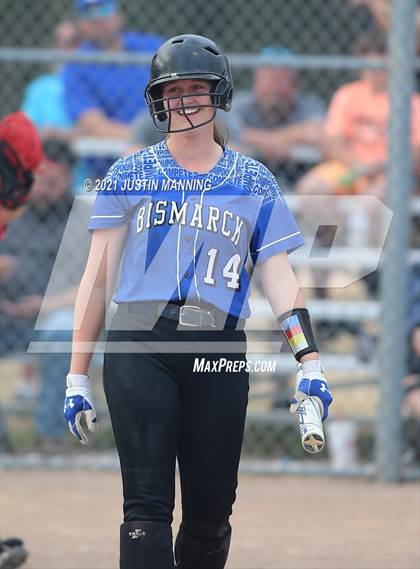 Thumbnail 1 in Glen Rose @ Bismarck photogallery.
