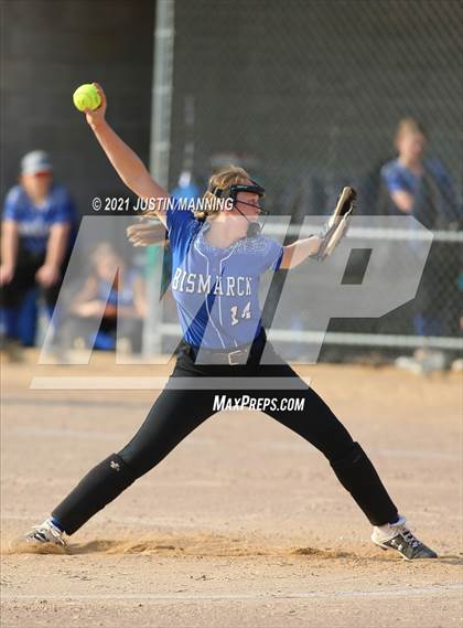 Thumbnail 2 in Glen Rose @ Bismarck photogallery.