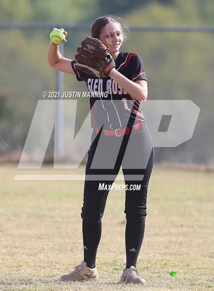 Thumbnail 3 in Glen Rose @ Bismarck photogallery.