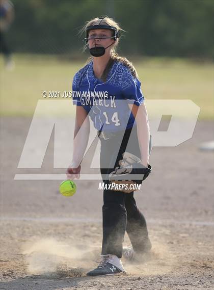 Thumbnail 3 in Glen Rose @ Bismarck photogallery.