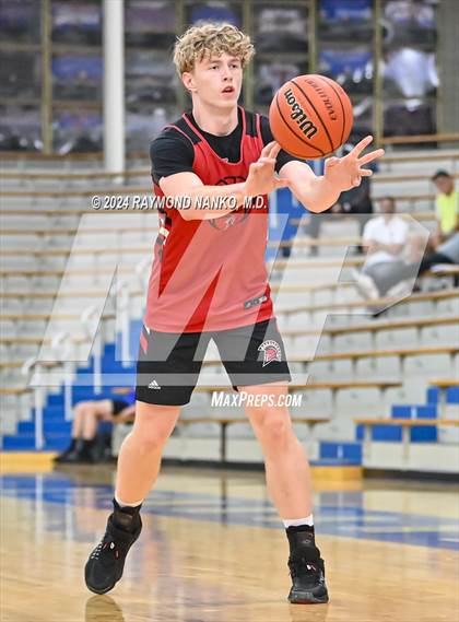 Thumbnail 2 in Ben Davis vs Harrison (IBCA / IHSAA Showcase) photogallery.