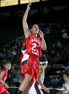 Thumbnail 2 in Denver East vs Horizon (5A Sweet 16) photogallery.