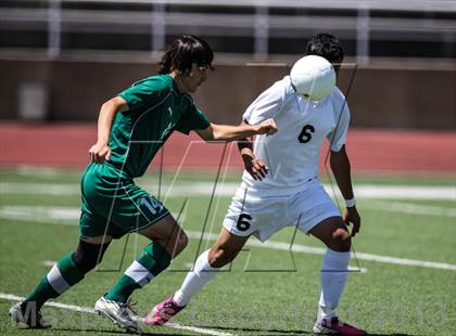 Thumbnail 2 in Poteet vs. Kilgore (UIL 4A Region 2 Final) photogallery.