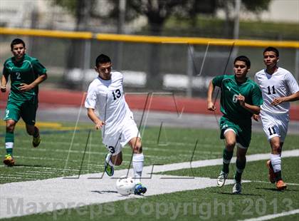 Thumbnail 2 in Poteet vs. Kilgore (UIL 4A Region 2 Final) photogallery.