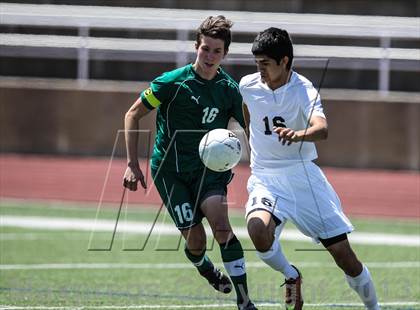 Thumbnail 2 in Poteet vs. Kilgore (UIL 4A Region 2 Final) photogallery.