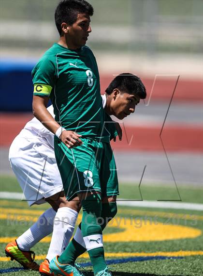 Thumbnail 1 in Poteet vs. Kilgore (UIL 4A Region 2 Final) photogallery.