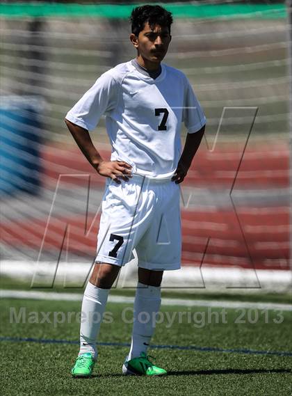 Thumbnail 2 in Poteet vs. Kilgore (UIL 4A Region 2 Final) photogallery.