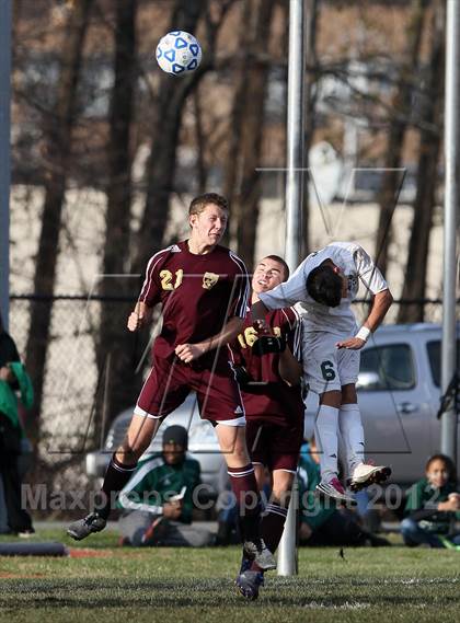 Thumbnail 2 in Arlington vs Brentwood (NYSPHSAA Class AA Final) photogallery.