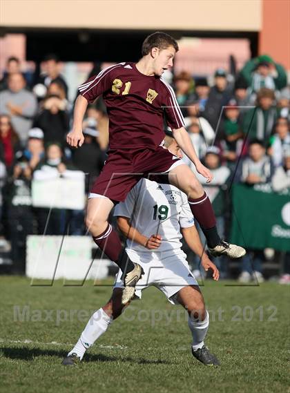 Thumbnail 3 in Arlington vs Brentwood (NYSPHSAA Class AA Final) photogallery.