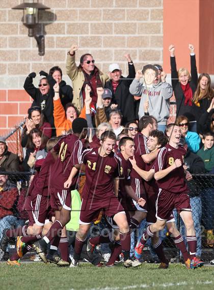 Thumbnail 2 in Arlington vs Brentwood (NYSPHSAA Class AA Final) photogallery.
