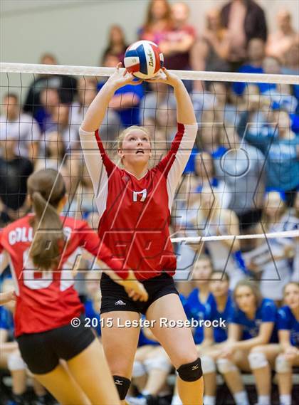 Thumbnail 3 in La Vernia vs. Columbus photogallery.
