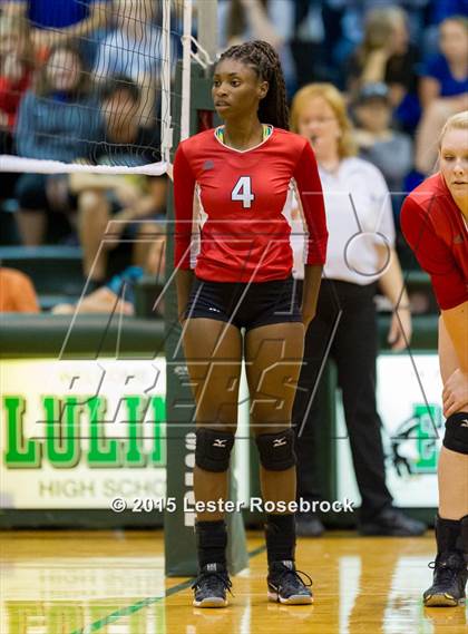 Thumbnail 3 in La Vernia vs. Columbus photogallery.