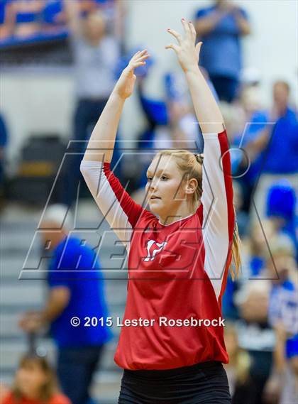 Thumbnail 2 in La Vernia vs. Columbus photogallery.