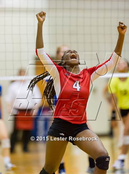 Thumbnail 1 in La Vernia vs. Columbus photogallery.