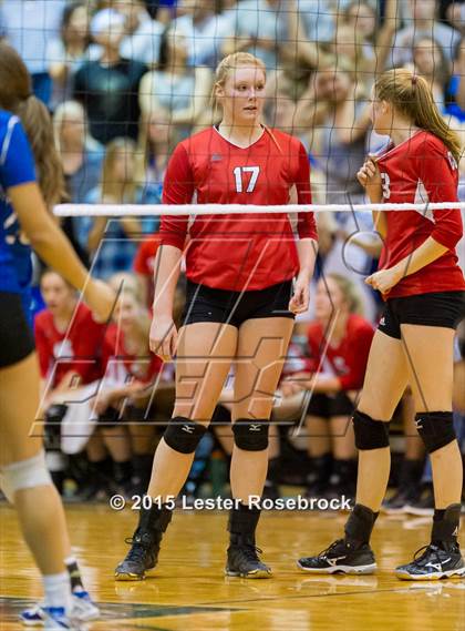 Thumbnail 3 in La Vernia vs. Columbus photogallery.