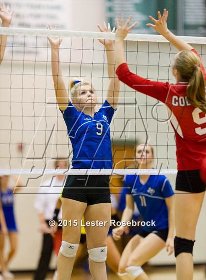 Thumbnail 2 in La Vernia vs. Columbus photogallery.