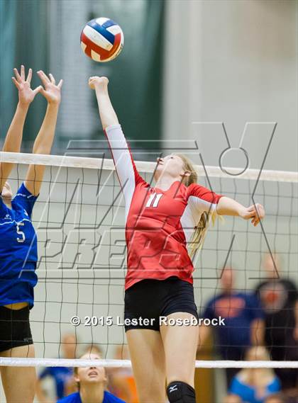 Thumbnail 3 in La Vernia vs. Columbus photogallery.