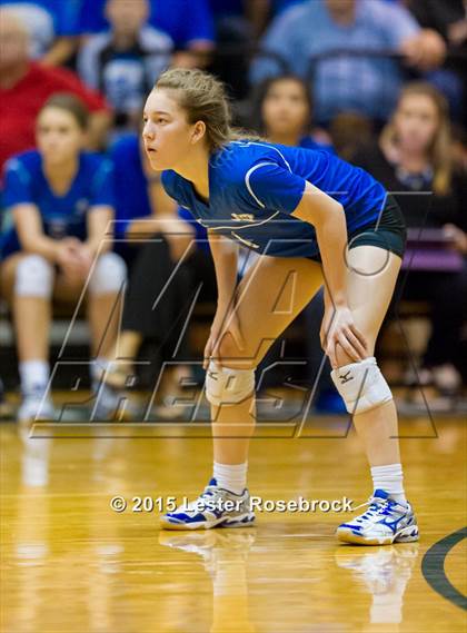 Thumbnail 3 in La Vernia vs. Columbus photogallery.