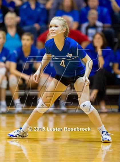 Thumbnail 2 in La Vernia vs. Columbus photogallery.